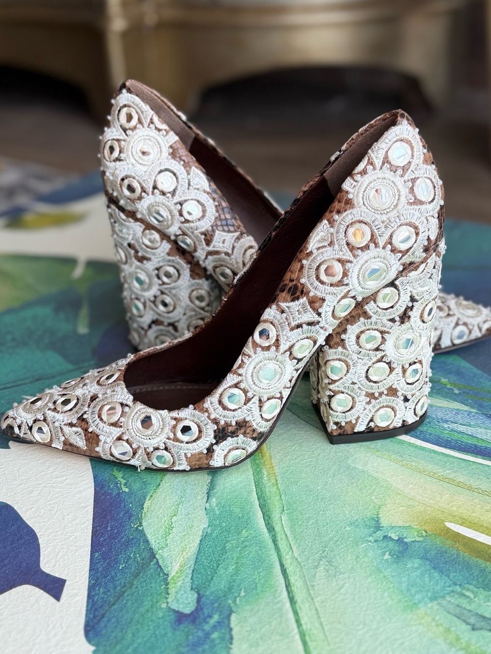 TORY BURCH Embellished BEIGE Brown Lace Pointed Toe Pumps BLOCK HEELS FANCY
